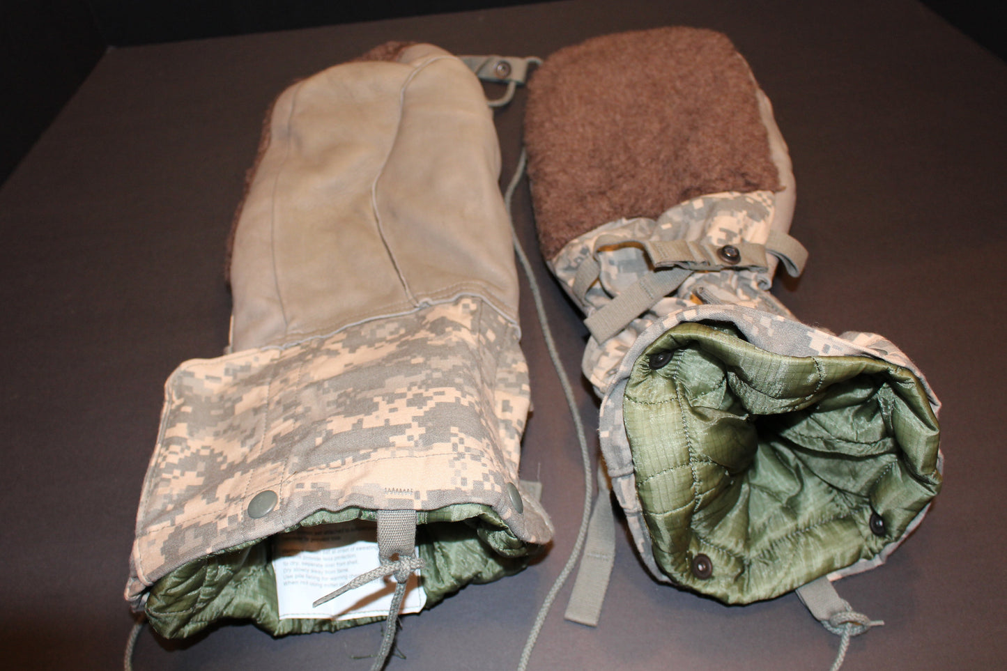 Mitten Set, Extreme Cold Weather- US Army ACU Digital Camo Grade A. Size Small